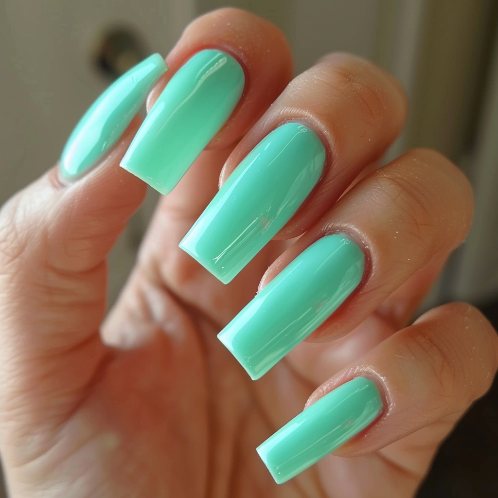 mint-green-nails