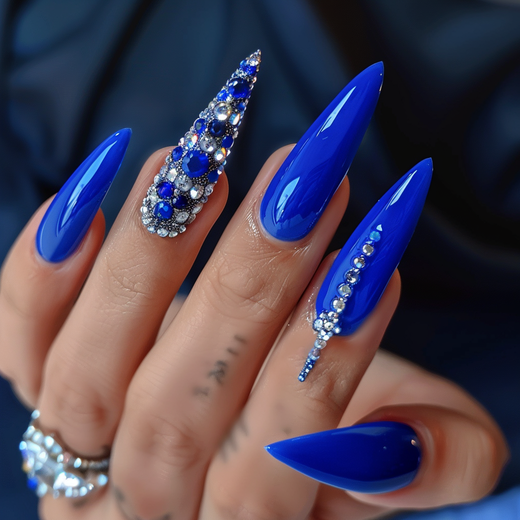 royal-blue-nails-acrylic