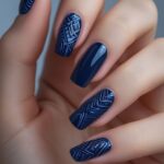 Your French Manicure Is Outdated. Try This Navy Blue Version Instead.