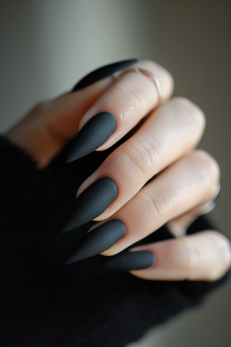 futuristic-nails