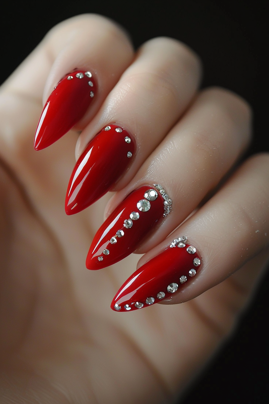 red-summer-nails