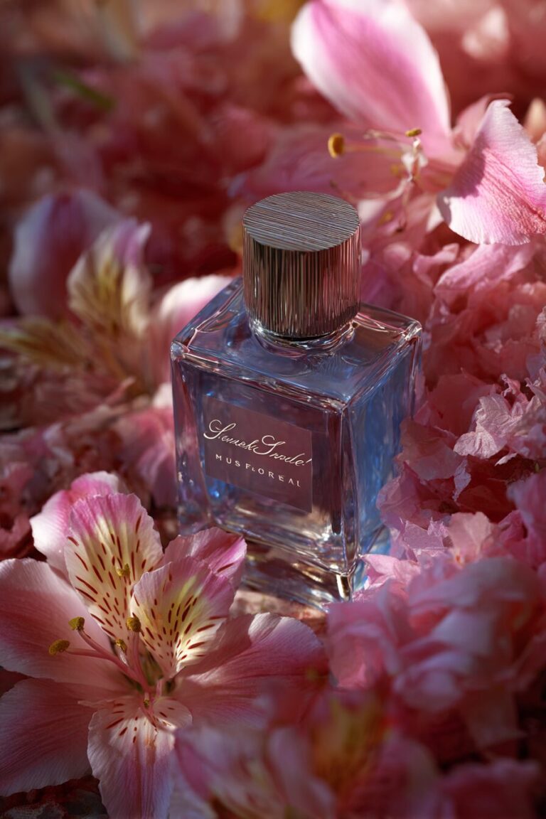 Creative Perfume Layering Combinations To Elevate Your Scent