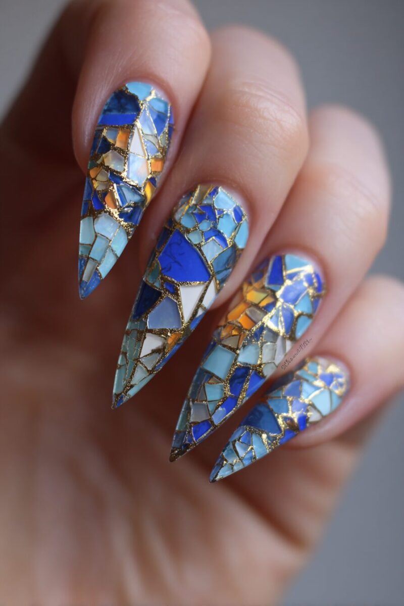 Vintage Americana Nail Ideas for a Retro Patriotic look